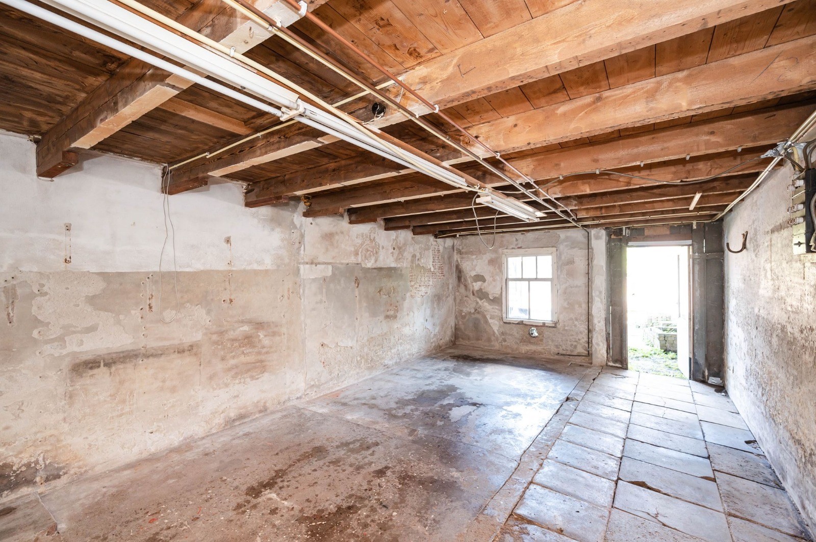 Complete woningrenovatie — before