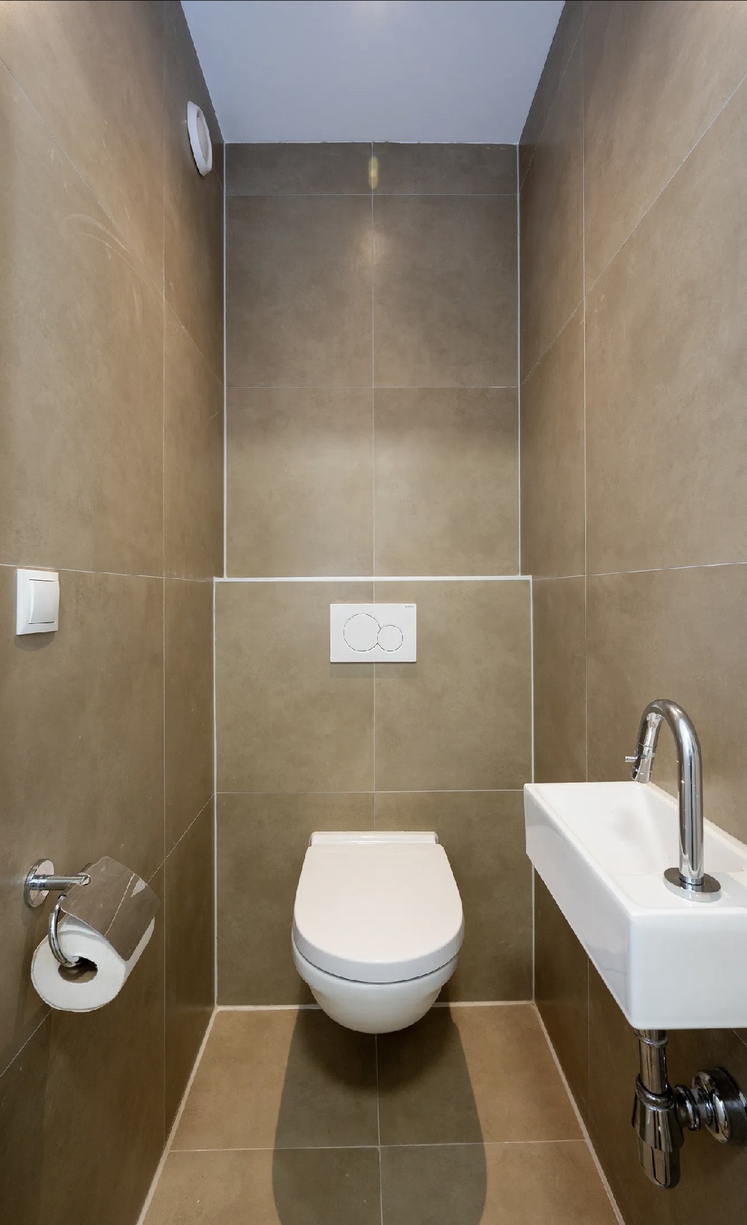 Strak gastentoilet